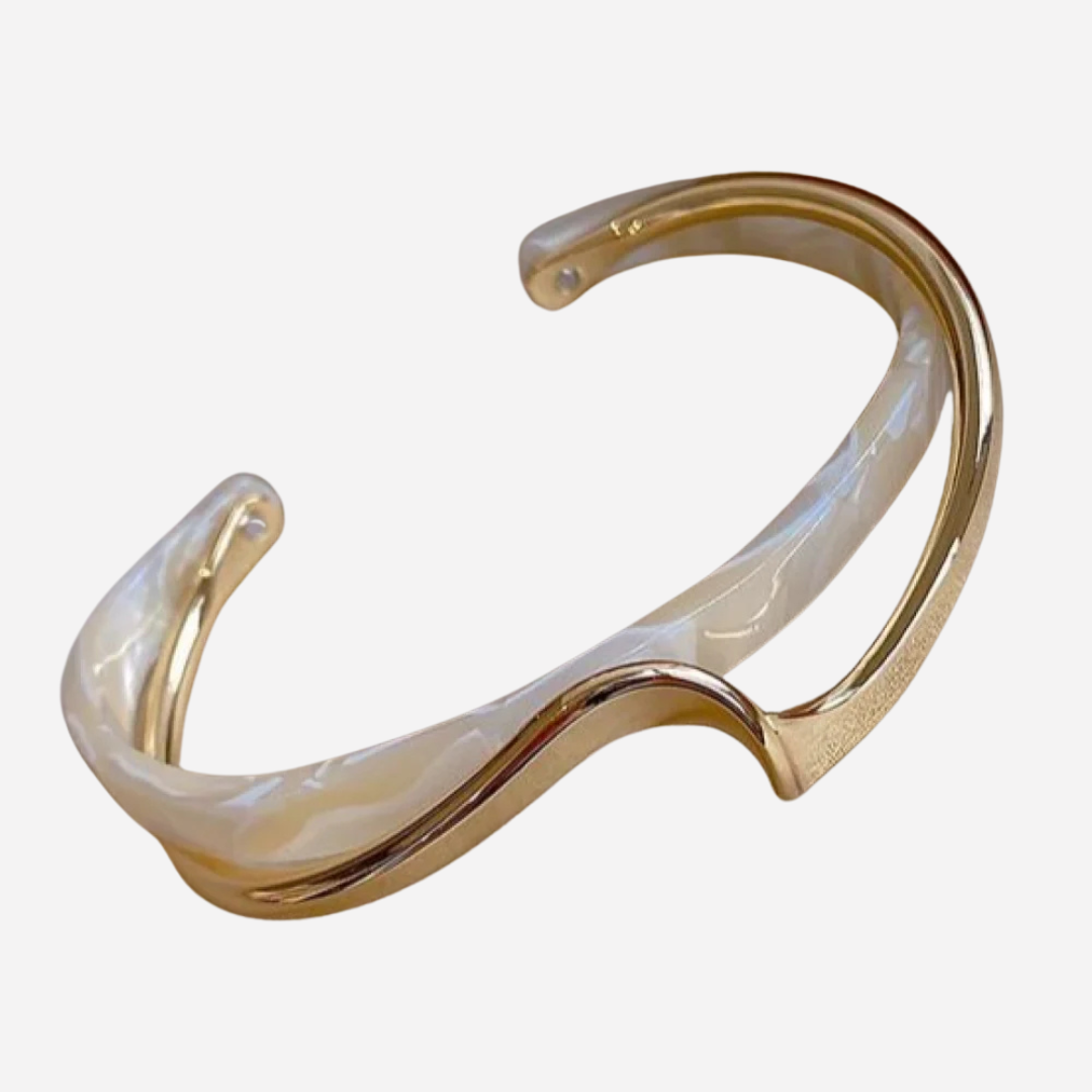 White Opal Elegant Bracelet
