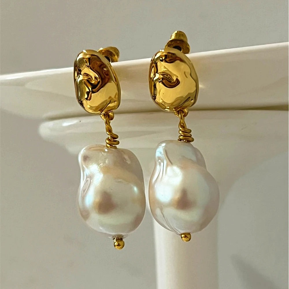 Hanging Baroque Pearl Earrings