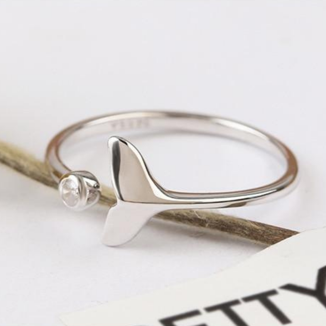 Adjustable Ring with Dolphin Tail