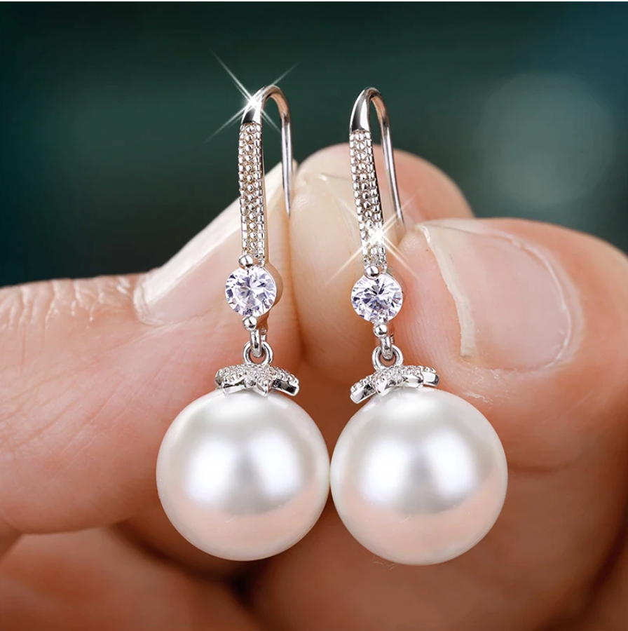 Shimmering Natural Pearl Earrings