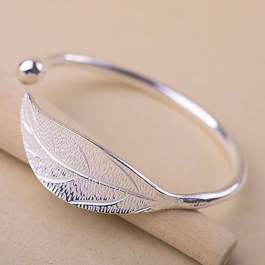 Leaf-Shaped Bracelet