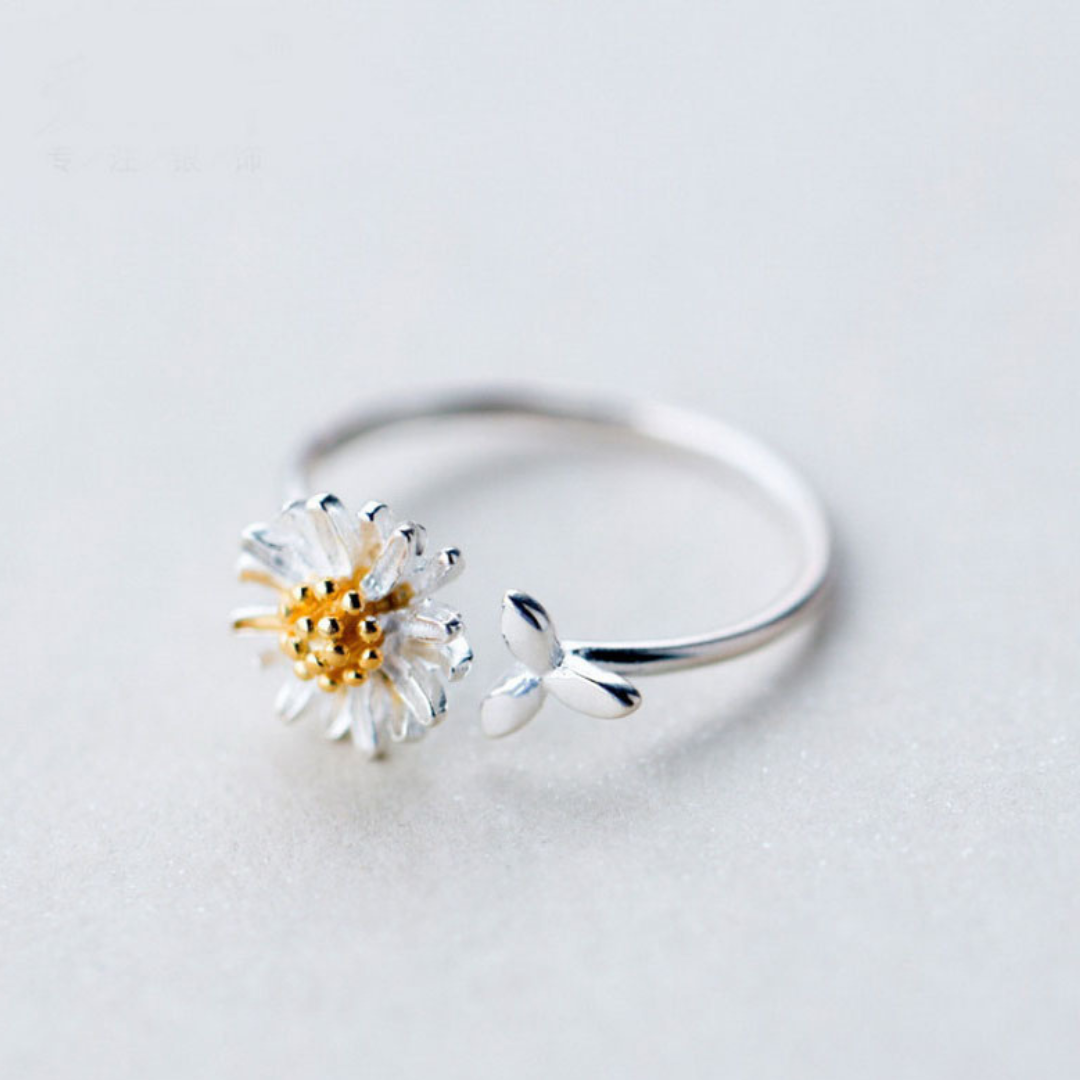 Adjustable Hand-Painted Daisy Ring