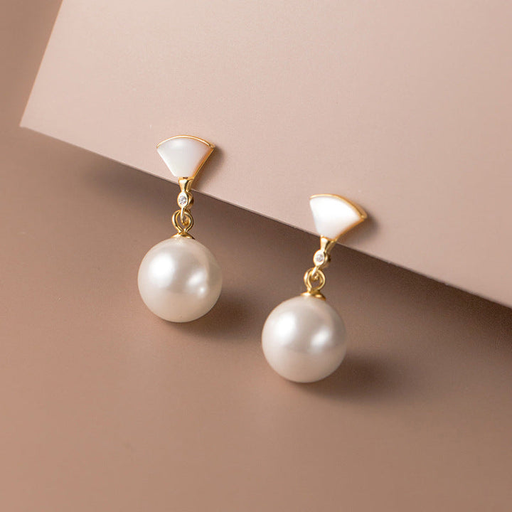 Retro Pearl Earrings