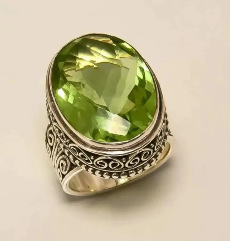 Emerald Glow Ring