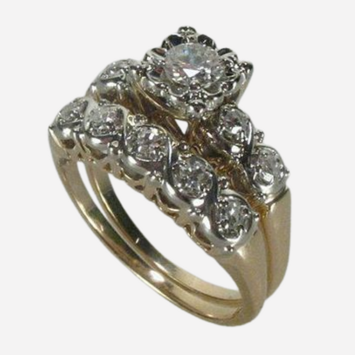Vintage Sparkling Ring