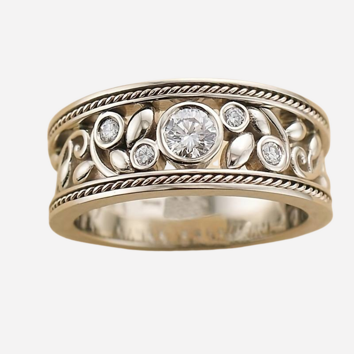 Vintage Silver & Zirconia Ring