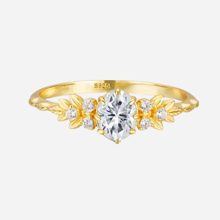 Elegant Tree Leaf Ring