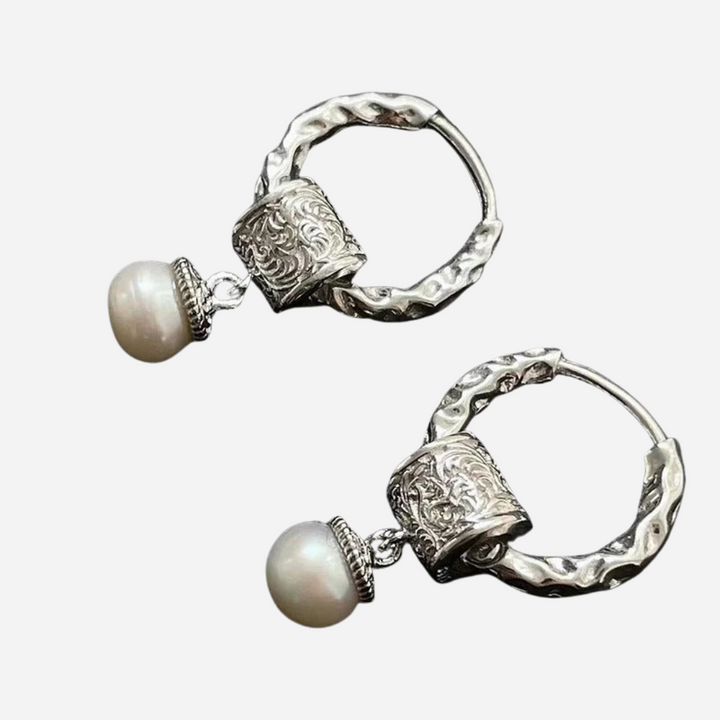 Hanging Pearl Earrings with Filigree
