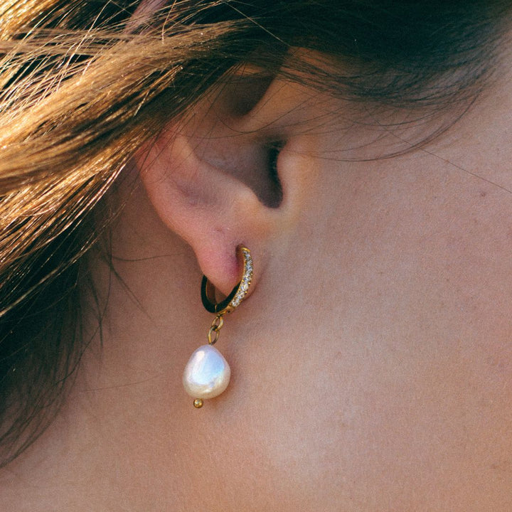 Freshwater Pearl Earrings