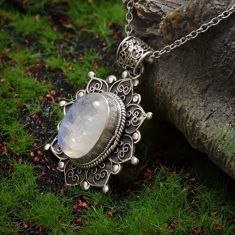 Vintage Moonstone Rounded Necklace