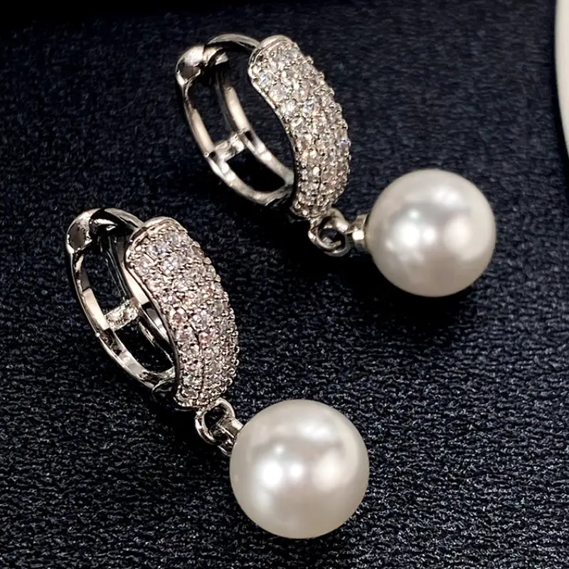 Pearl Bright Earrings