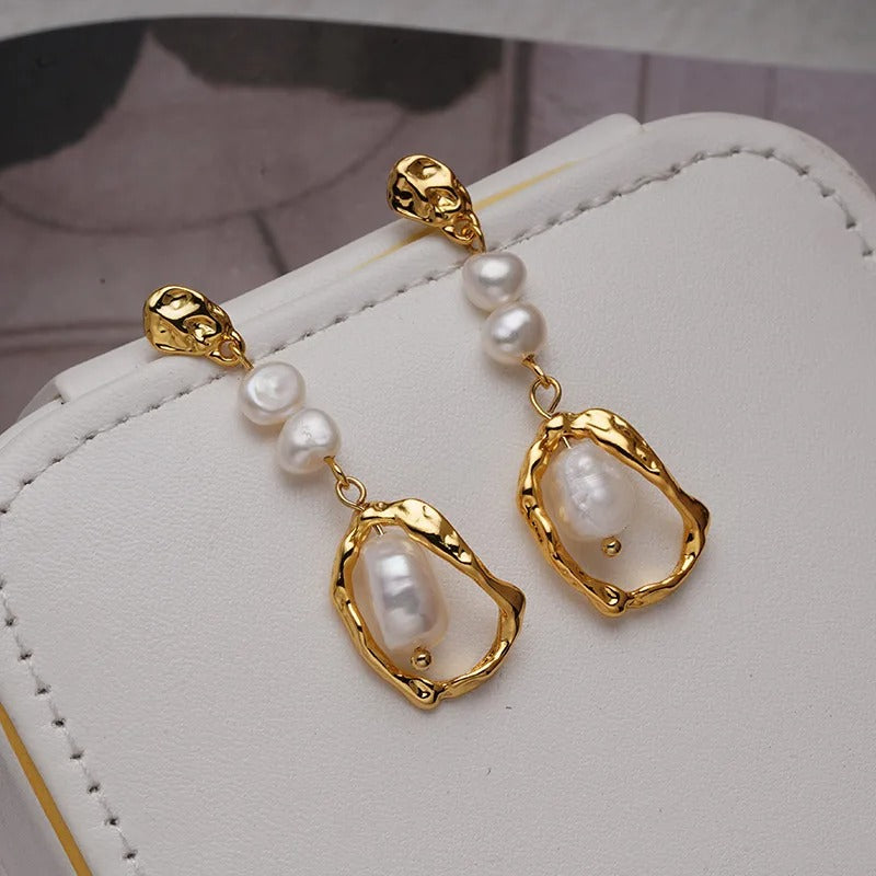 Baroque Pearl Hanging Earrings